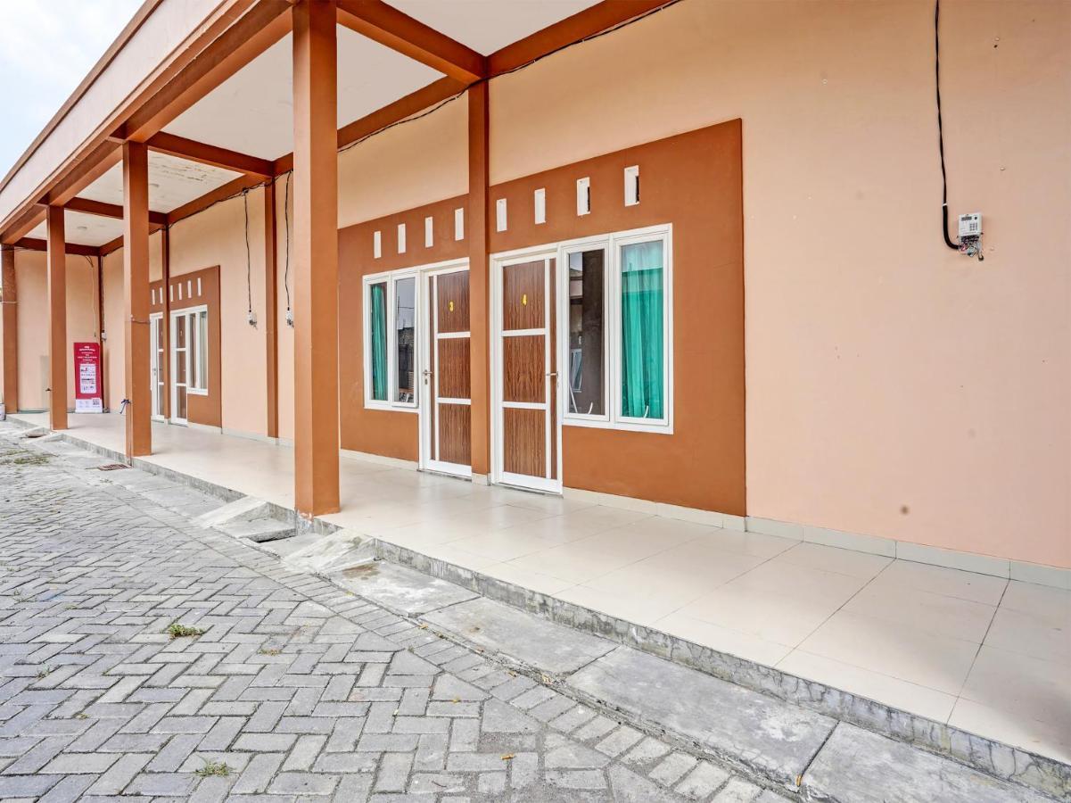 Oyo 92006 Kost Sejahtera Syariah Hotell Sidoarjo Eksteriør bilde